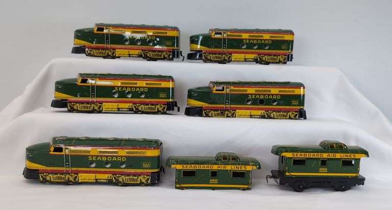 Marx O Gauge Five Seaboard 4000 diesel A units, two 956 Seaboard Air Lines caboose image