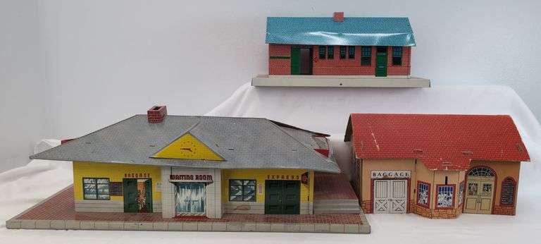 Vintage Lithographed Tinplate Sheet Metal Cardstock Train Station Buildings Marx Skyline image