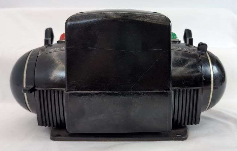 Postwar Lionel Type ZW 275 watts transformer