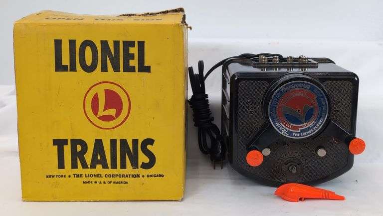 Postwar Lionel Trains Type KW Trainmaster 190 watts Transformer with Box