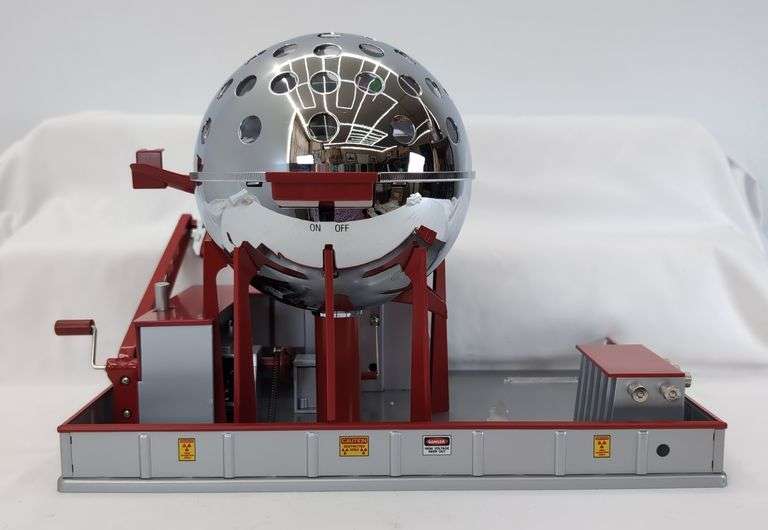 Modern Era Lionel O Gauge 463 Nuclear Reactor Archive Collection 6-14065 Mint in shipper