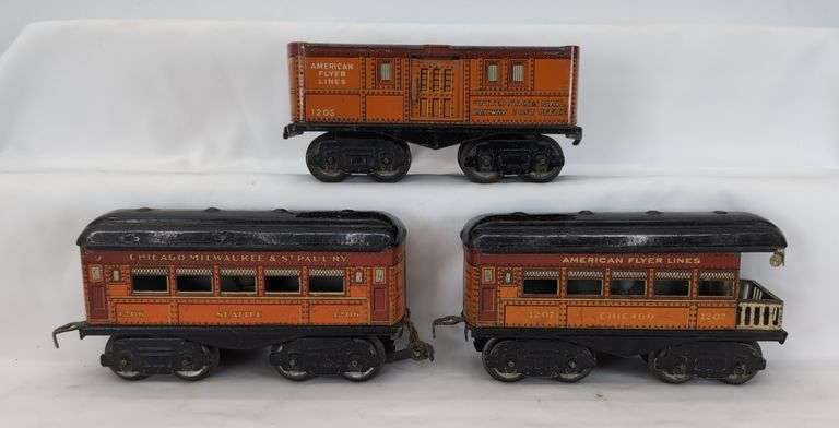 Prewar American Flyer Lines O Gauge 1205 RPO, 1206 Seattle, 1207 Chicago C.M.&St.P. RY image
