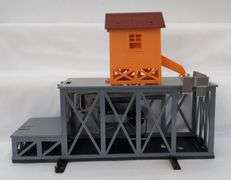 Modern Era Lionel O Gauge L.O.T.S Burlington Ice Car 52067 and Icing Station 12703