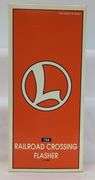 Modern Era Lionel O Gauge Train Accessories Lot - Crossing Flasher, Platform, Trestle Mint in box