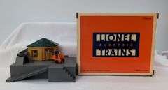 Modern Era Lionel O Gauge Operating Oil Drum Loader 6-12862 Mint in box