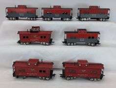 Lot of 11 Marx O Gauge lithographed tinplate Cabooses - 20102 NYC & 92812 Reading Lines