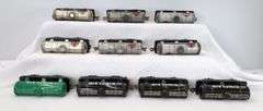 Eighteen Marx O Gauge 553 Santa Fe 553 UTLX 19847 Sinclair single dome tank cars