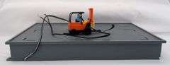 Lionel O and 027 Gauge Animated Fork Lift Loader Station 6-12798 in box