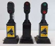 Marx O Gauge Tinplate Train Signals, Lamp Posts, Crossing Gates, Switch Tower, more