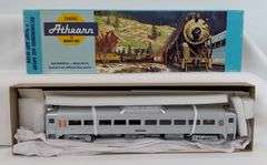 Athearn HO NH Budd cars, SF passenger cars, Swift reefer in original boxes