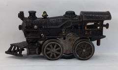Prewar American Flyer O Gauge cast iron key wind 0-4-0 steam locomotive