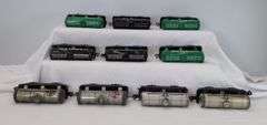 Lot of 19 Marx O Gauge Union Tank Co., Sinclair and Santa Fe 4-wheel tank cars