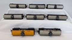 Lot of eight Marx O Gauge 3553 NIAX 256 and Shell SCCX 652 single dome tank cars