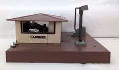 Modern Era Lionel O Gauge Illuminated Fueling Station 6-12835 Mint in box