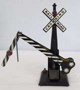 Marx O Gauge Tinplate Train Signals, Lamp Posts, Crossing Gates, Switch Tower, more