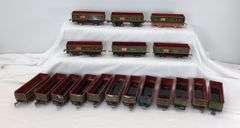 Lot of 18 Marx O Gauge 552 Rock Island l C.R.I.&P. gondolas with variations