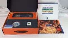 Lionel Railroad Club Gold Member Train Car Sets 1999 19978 and 2000 19991