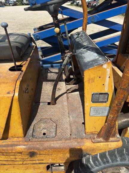 Datsun fork lift