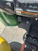 John Deere Gator 825i UTV