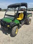 John Deere Gator 825i UTV