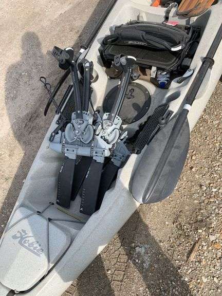Fishing kayak