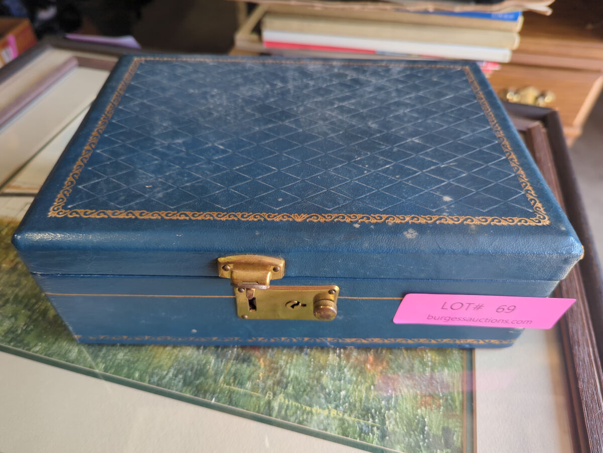 Lot image 1
