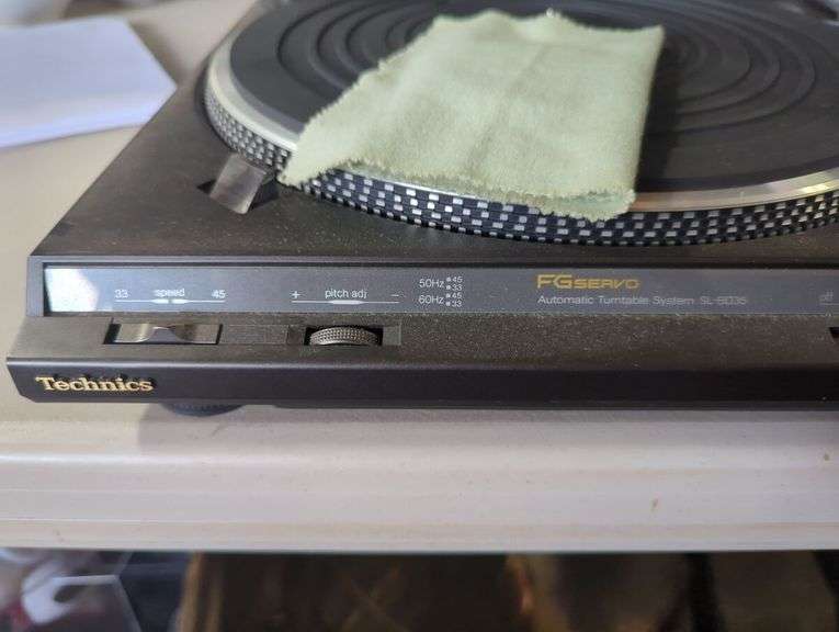 Technics SL-BD35 Automatic Turntable