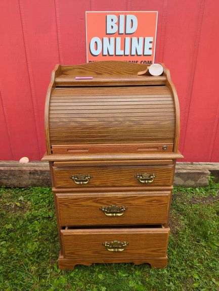 Riverside Furniture Roll Top Desk with Drawers
