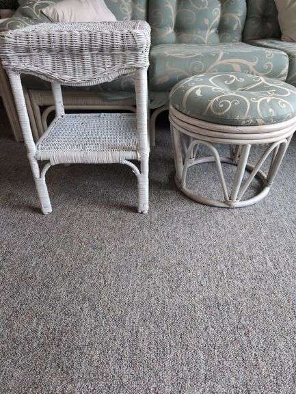 Wicker Style Living Room Set with Artwork