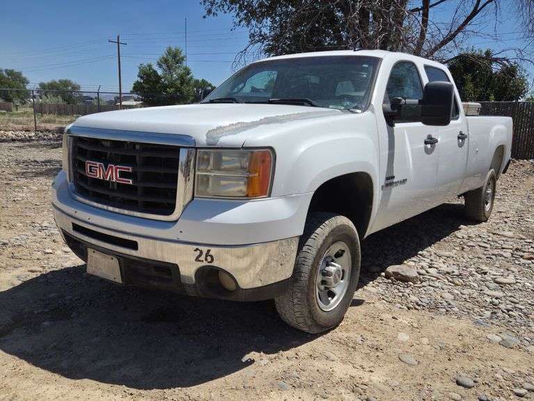 2007 GMC Sierra 3500HD SLE Crew Cab Pickup Truck