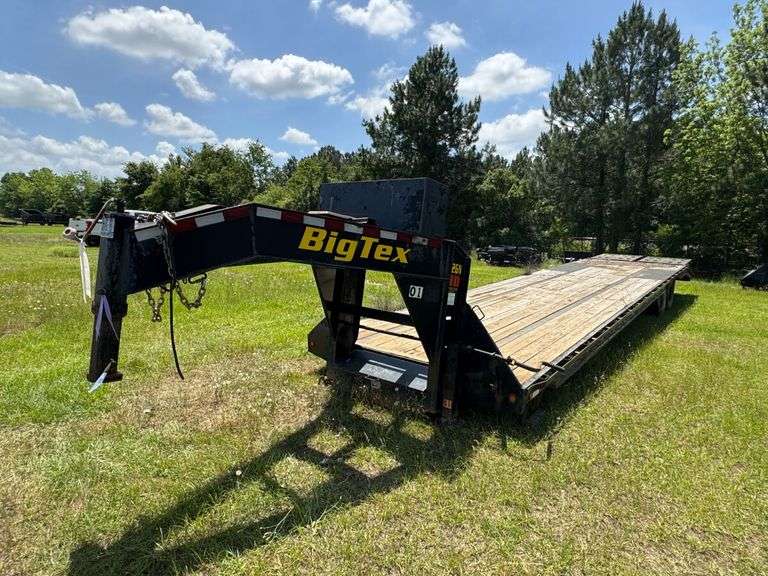2019 BigTex 22GN-35BK+5MR Gooseneck Trailer, VIN: 16VGX3522L6052368, Salvage Title