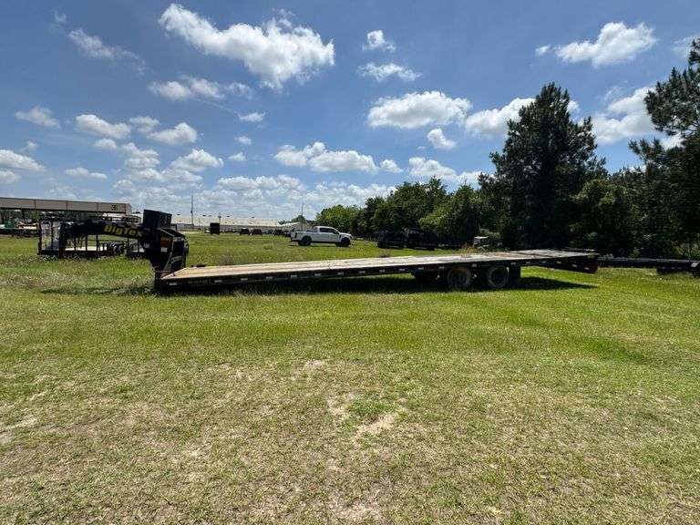 2019 BigTex 22GN-35BK+5MR Gooseneck Trailer, VIN: 16VGX3522L6052368, Salvage Title