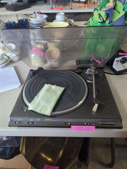 Technics SL-BD35 Automatic Turntable