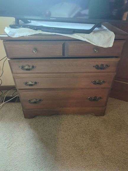 Bedroom contents