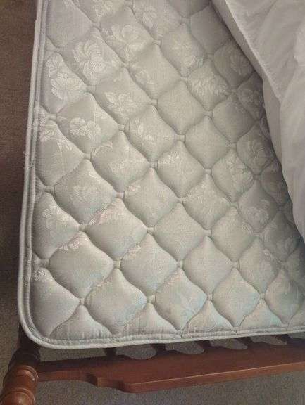 Full Size Spindle Bed with Mattress