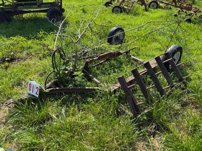 Drag harrow w/hydraulic jack, 14 FT