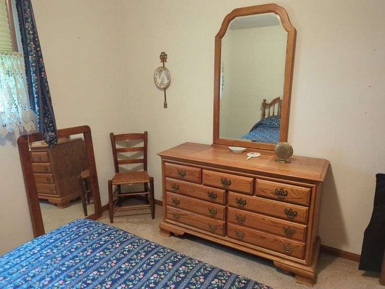 Oak Bedroom Set: Bed, Dresser, Mirror, and Nightstand