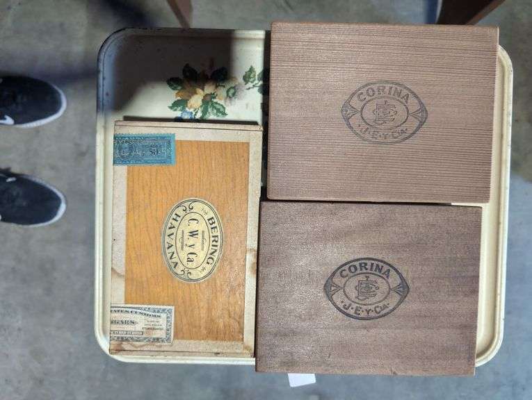 Vintage Cigar Boxes: Corina, Larks, and Bering
