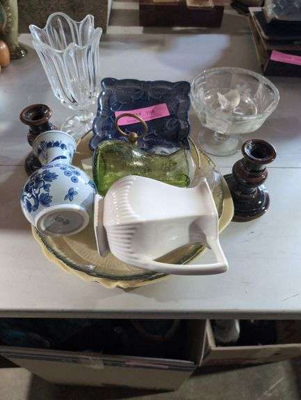 Mixed Lot of Decorative Glass and Ceramic Items