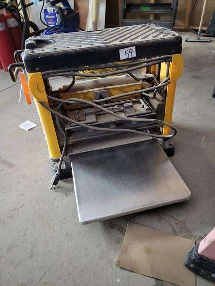 DeWALT DW733 12 1/2" Thickness Planer
