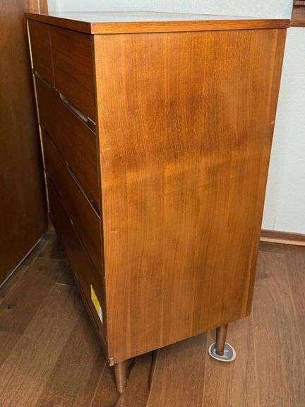 Mid-Century 5-Drawer Chest of Drawers