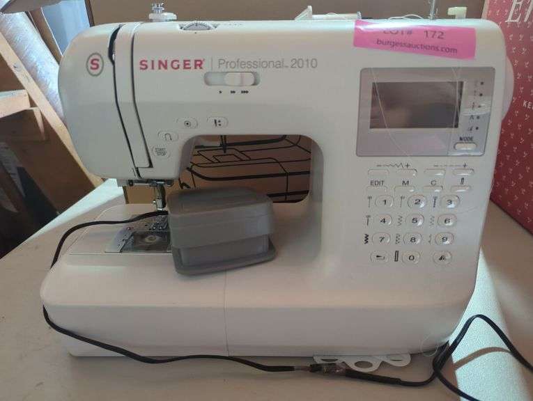 Singer Professional 2010 Sewing Machine