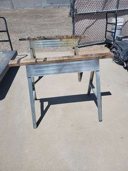 Industrial rubbermaid cart W/wheels