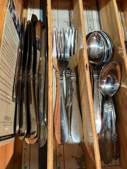 Oneida "Paul Revere' Stainless Flatware- Classic Colonial Pattern