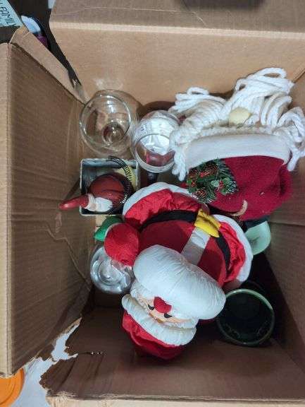 Holiday Decorations and Home Decor Lot