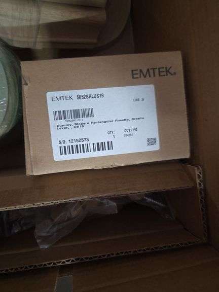 Emtek Modern Rectangular Rosette and Oak Trim Assortment