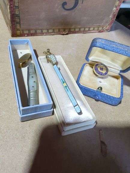 Lot of Dress Accessories, Including Freemason's Pin