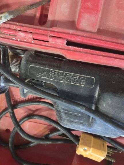 Milwaukee Super Sawzall in Case