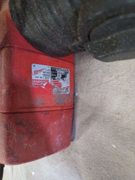 Milwaukee 1-1/2" Rotary Hammer