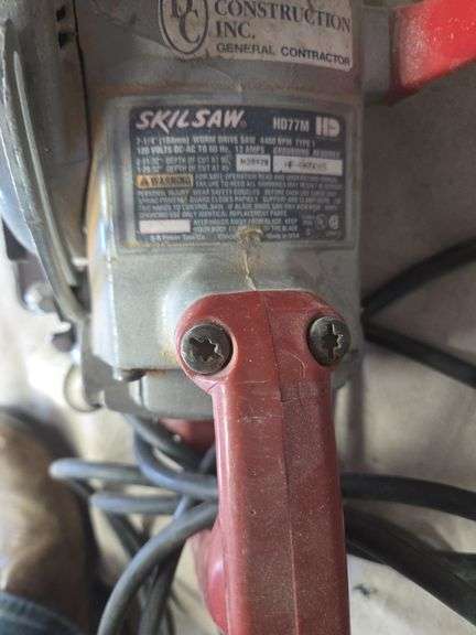 Skilsaw Worm Drive Circular Saw